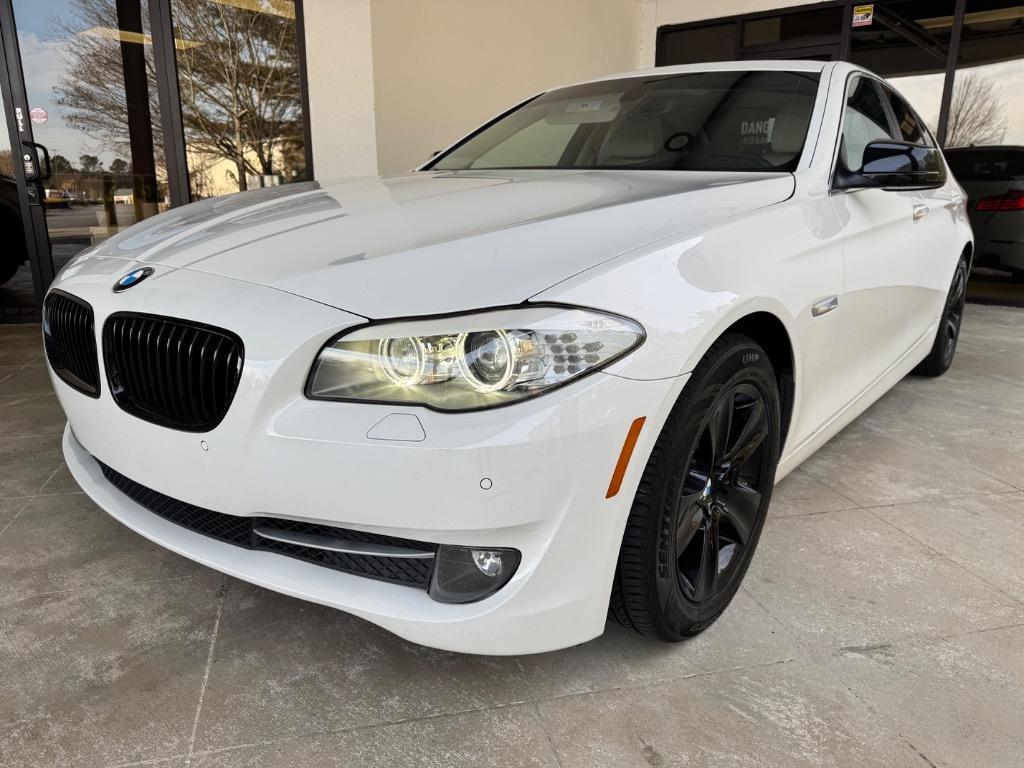 2011 BMW 5 Series 528i